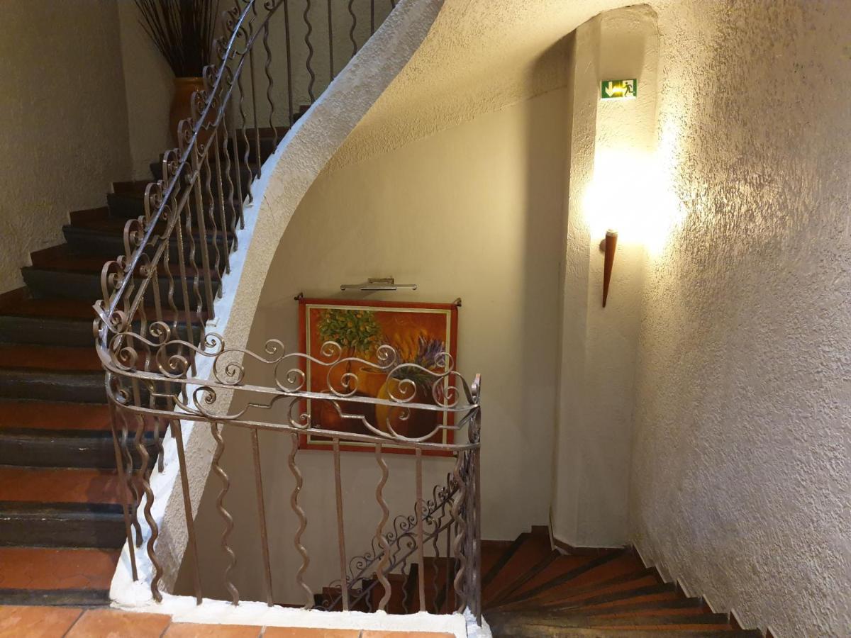 Hotel Bonaparte Toulon Exterior photo